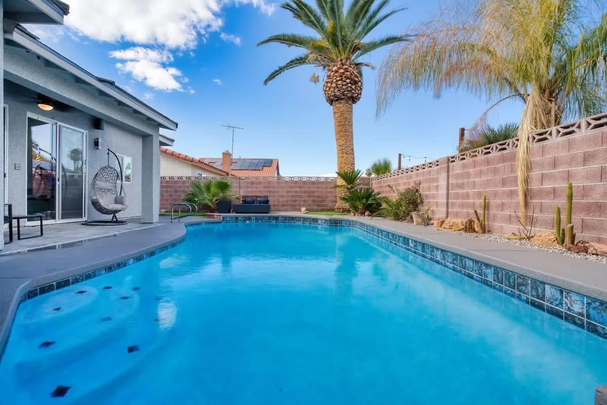 Vegas Oasis Close 2 Strip! Private Hot Tub & Heated Pool Las Vegas United States