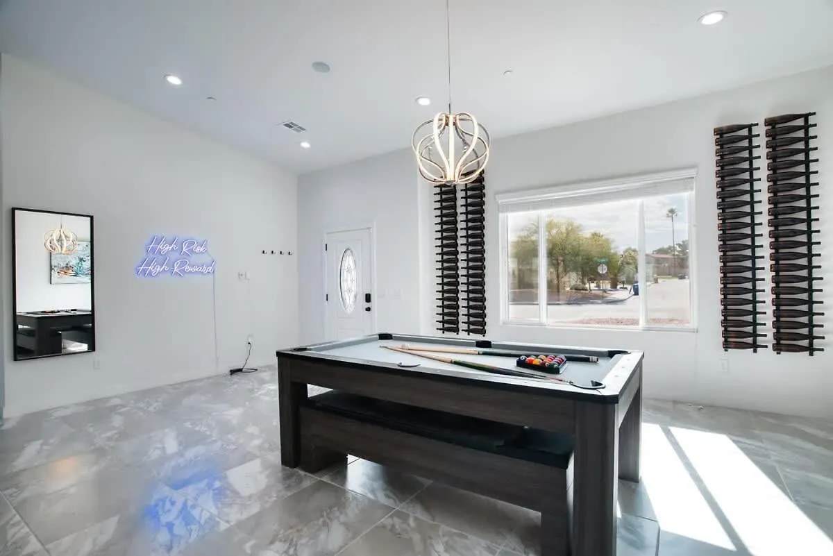 Vegas Oasis Close 2 Strip! Private Hot Tub & Heated Pool Las Vegas Amerikai Egyesült Államok